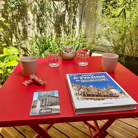 Le Patio Des Ducs, Hypercentre Apartman *