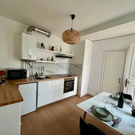 Le Patio Des Ducs, Hypercentre Apartment *