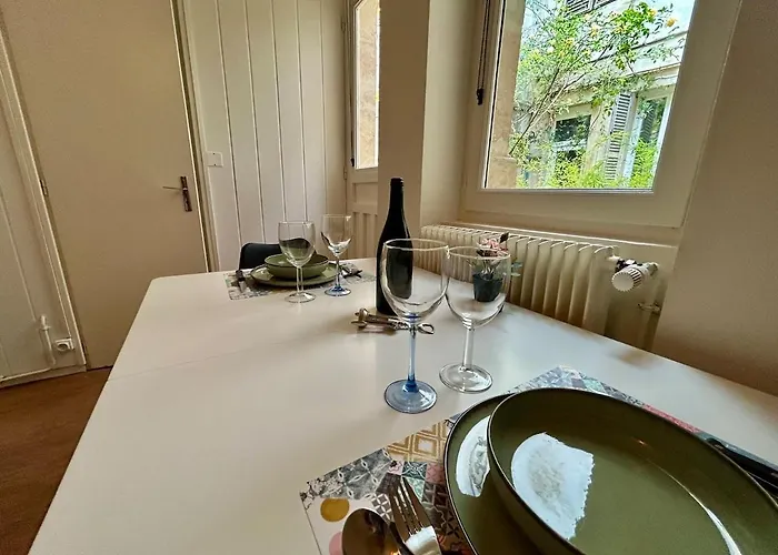 Le Patio Des Ducs, Hypercentre 第戎